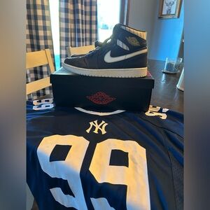 Jordan 1 High Jeter “Re2pect” Size: 11 + Aaron Judge jersey XL